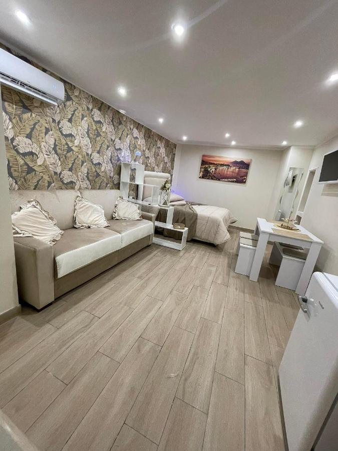 La Dimora Dei Sogni Sedil Capuano Home Suite Неаполь Экстерьер фото